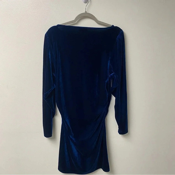 Sedge Apparel Blue Velvet Dress with Ruching and Long‎ Sleeves Size Medium - Picture 6 of 7